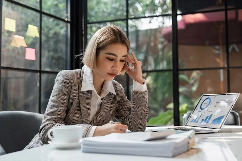AI’s inbuilt biases threaten to undermine women in the workplace - Clear Eye (1)